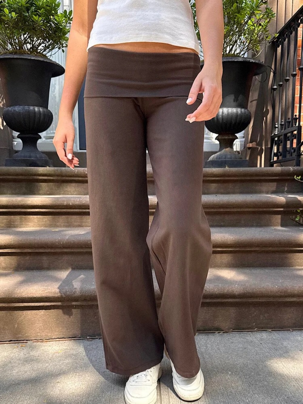 Brandy Melville Brown Priscilla pants